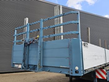 CITY TRAILER / STEERING AXLE